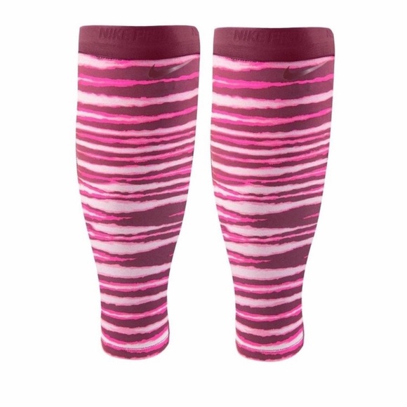 NWT Womens Nike Pro Calf Sleeves Sz XS/S Fuchsia - Picture 1 of 4